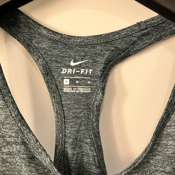 Nike dry-fit tank top (grey, size M) - Picture 2 of 3